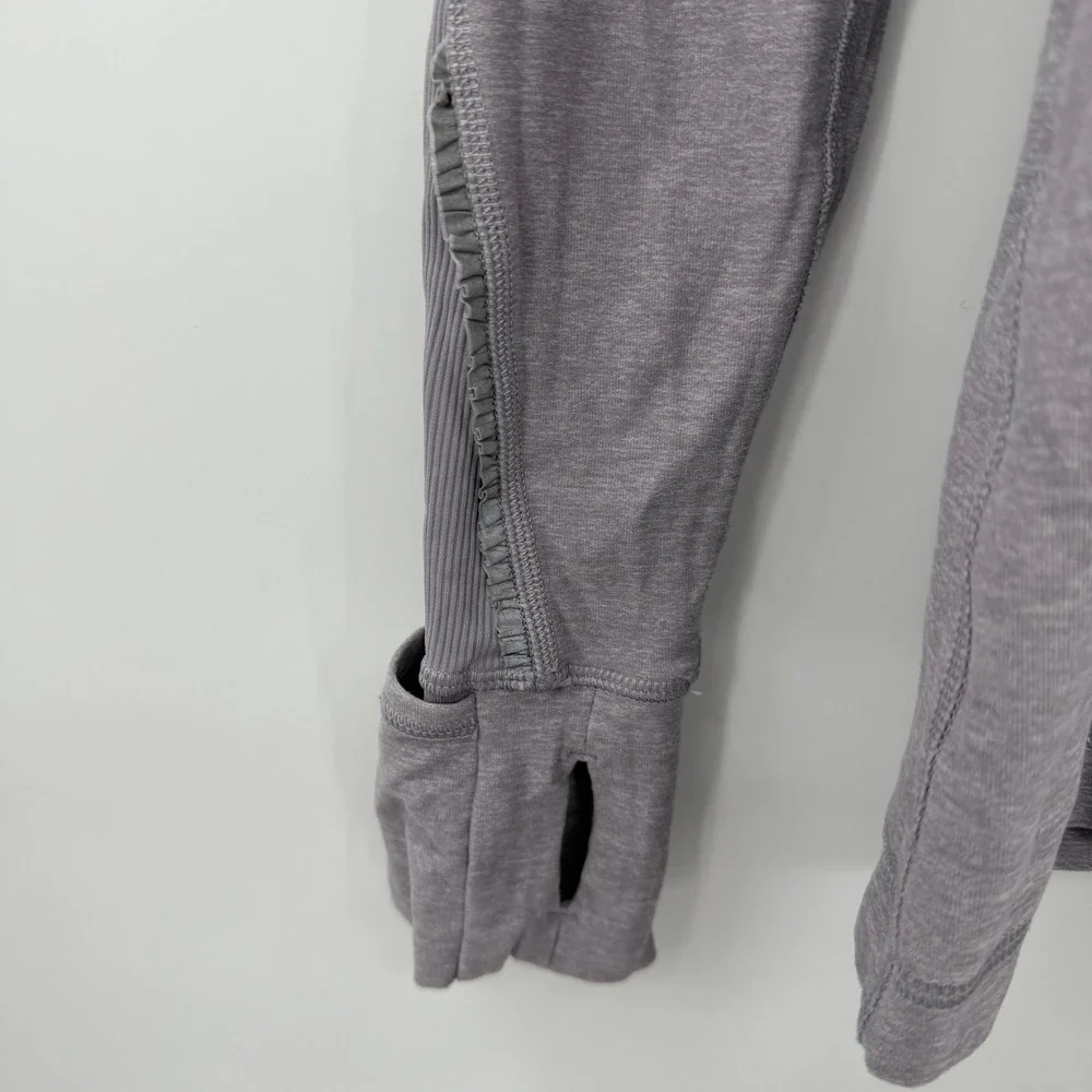Lululemon Women's 8 Sweatshirt Warm Heart Cold Hands Half 1/2 Zip Mock neck‎